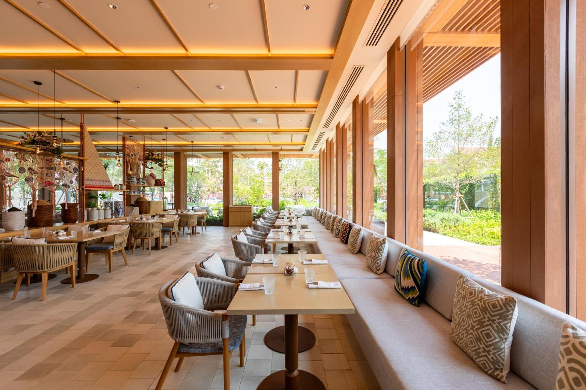Centara Ayutthaya Hotel Exterior photo